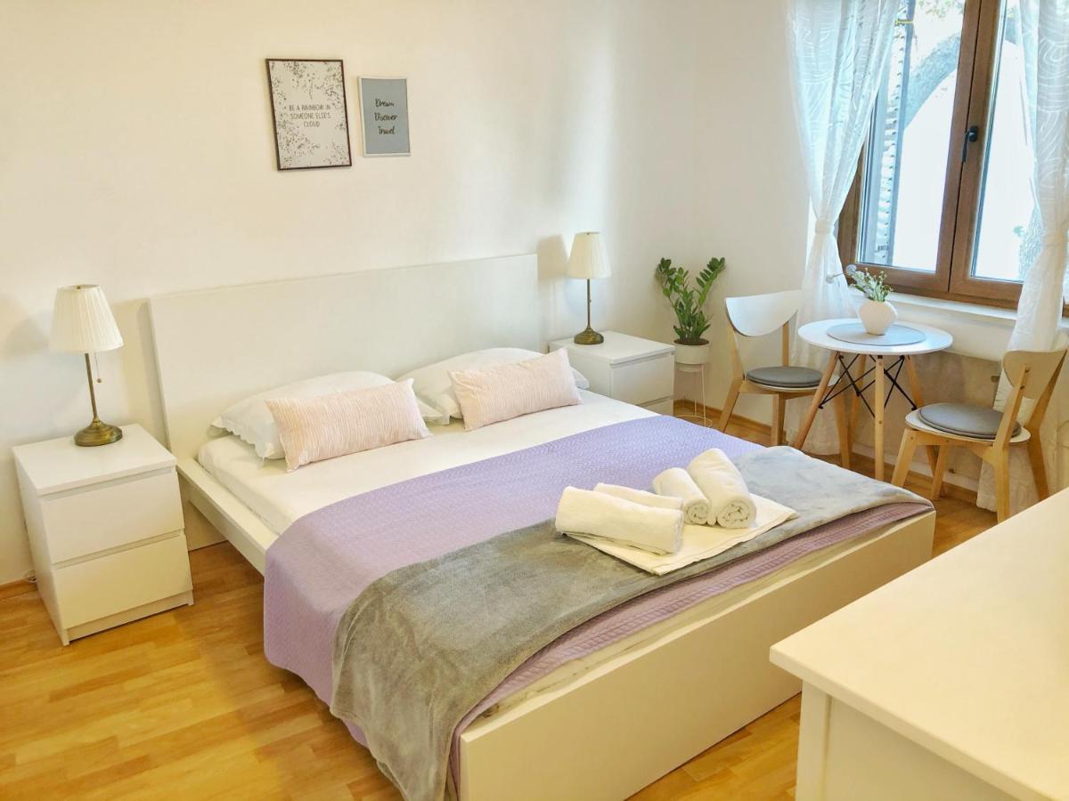 فندق Rondina House كورتْشولا المظهر الخارجي الصورة